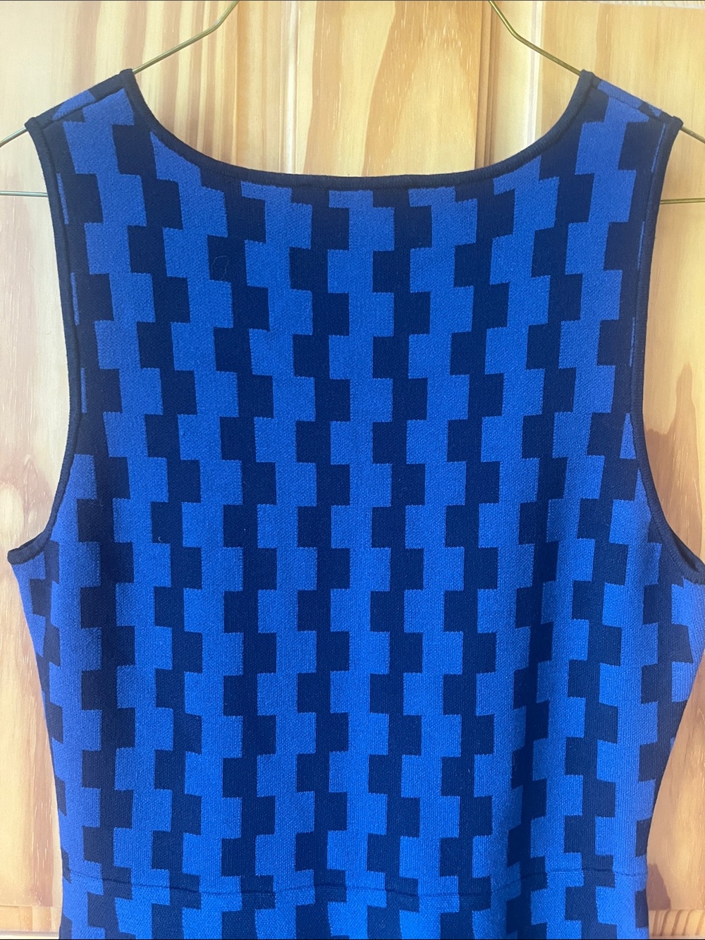 Ann Taylor Sleeveless Blue & Black Patterned Fit-and-Flare Dress - Size Medium - Picture 6 of 9